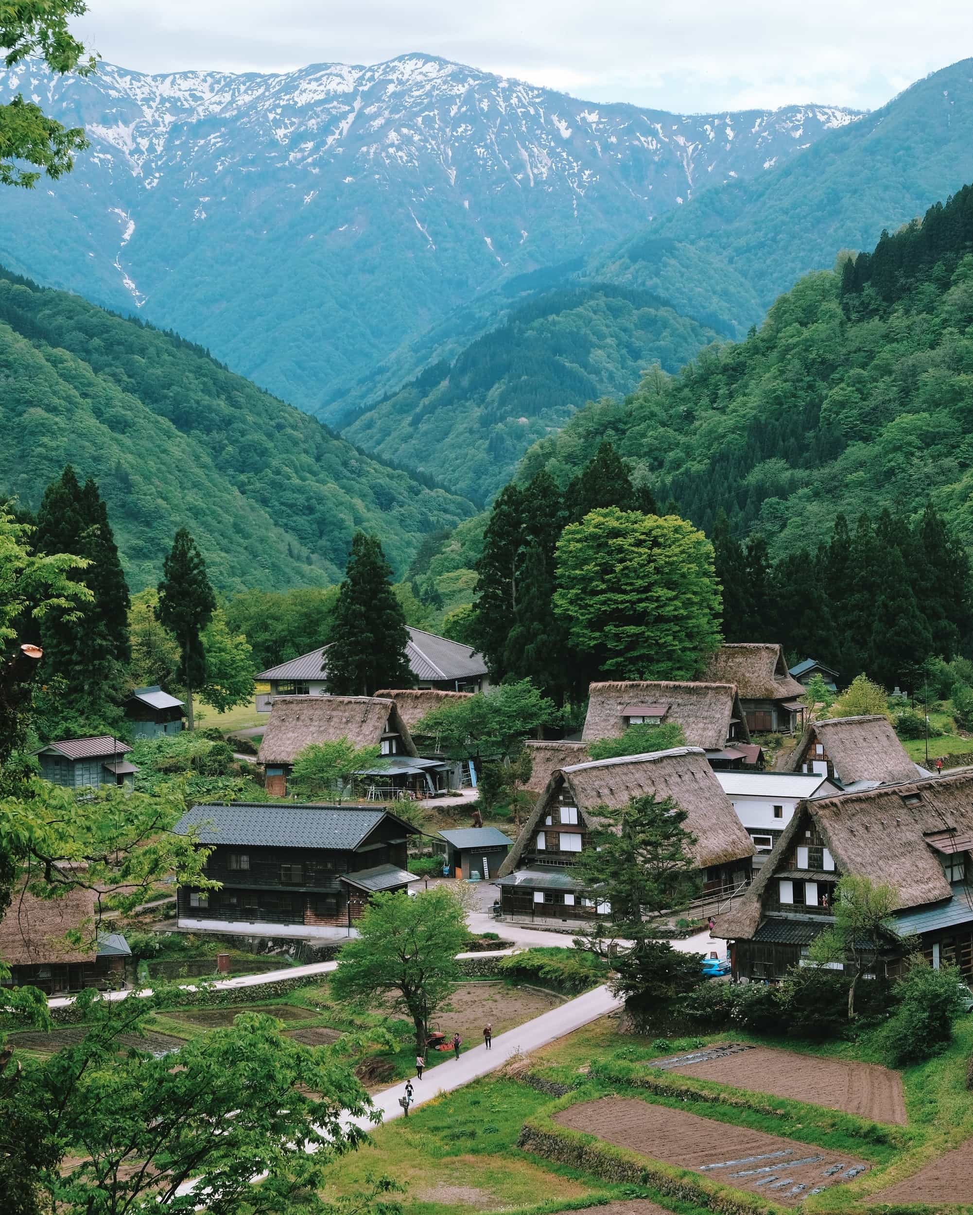 Ainokura View