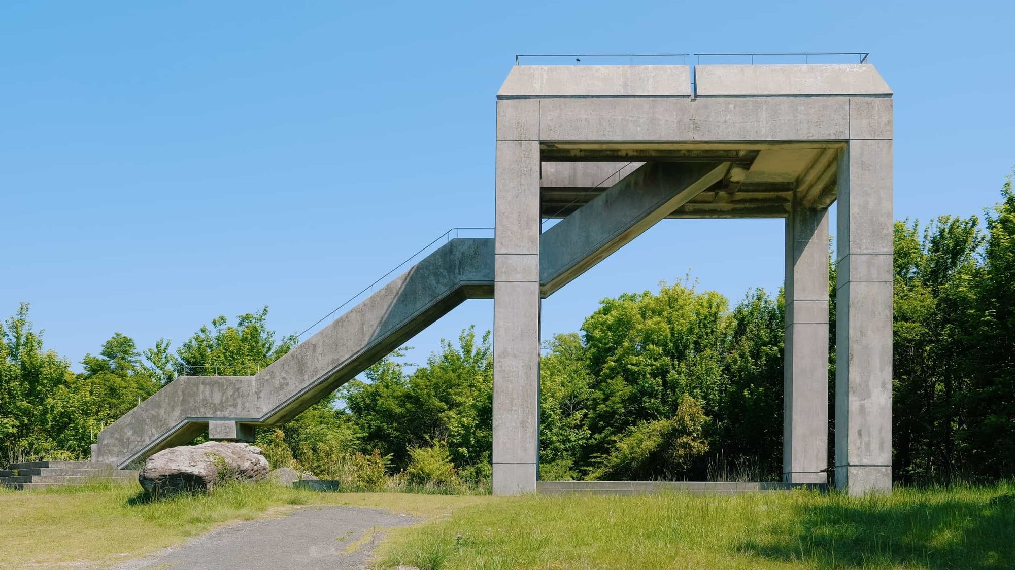 Concrete observation tower 3